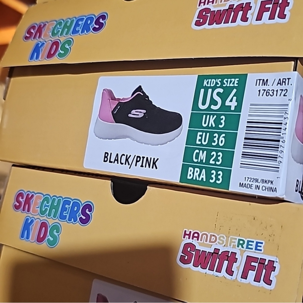 Skechers Kids' Swift Fit Sneaker, nwt - Picture 7 of 8